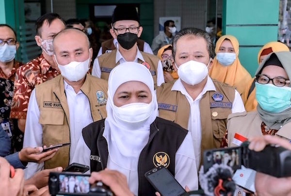 Gubernur Jatim Khofifah Harap Kelas XII Longgar PTM Agar Praktikum tak Tertinggal